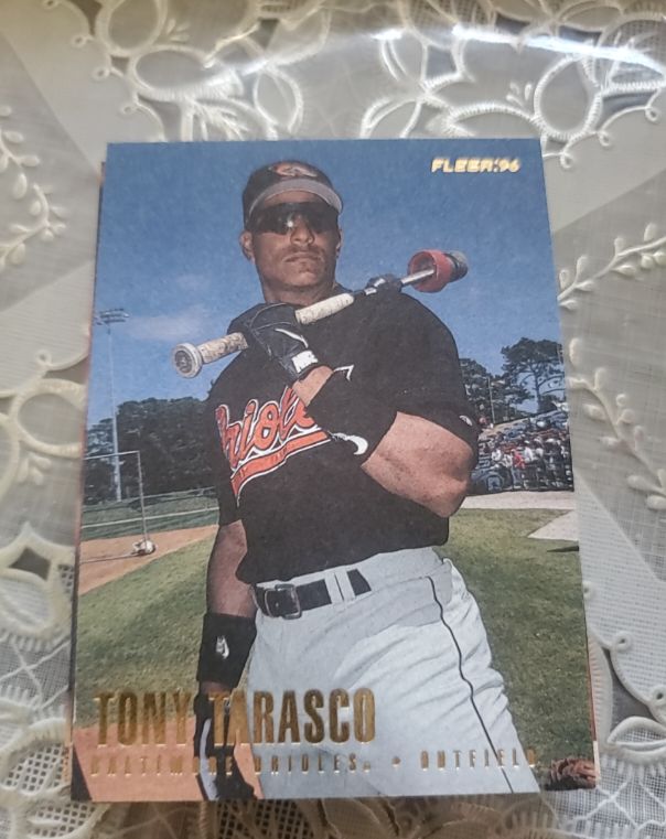 1996 Fleer Update #U9 Tony Tarasco — front