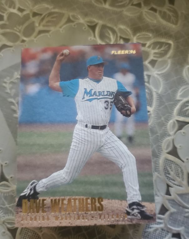 1996 Fleer Update #U134 Dave Weathers Florida Marlins — front
