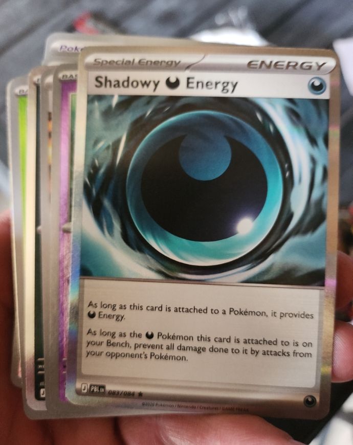 2022 Pokémon ME05: Pitch Black #083 Shadowy Energy — front