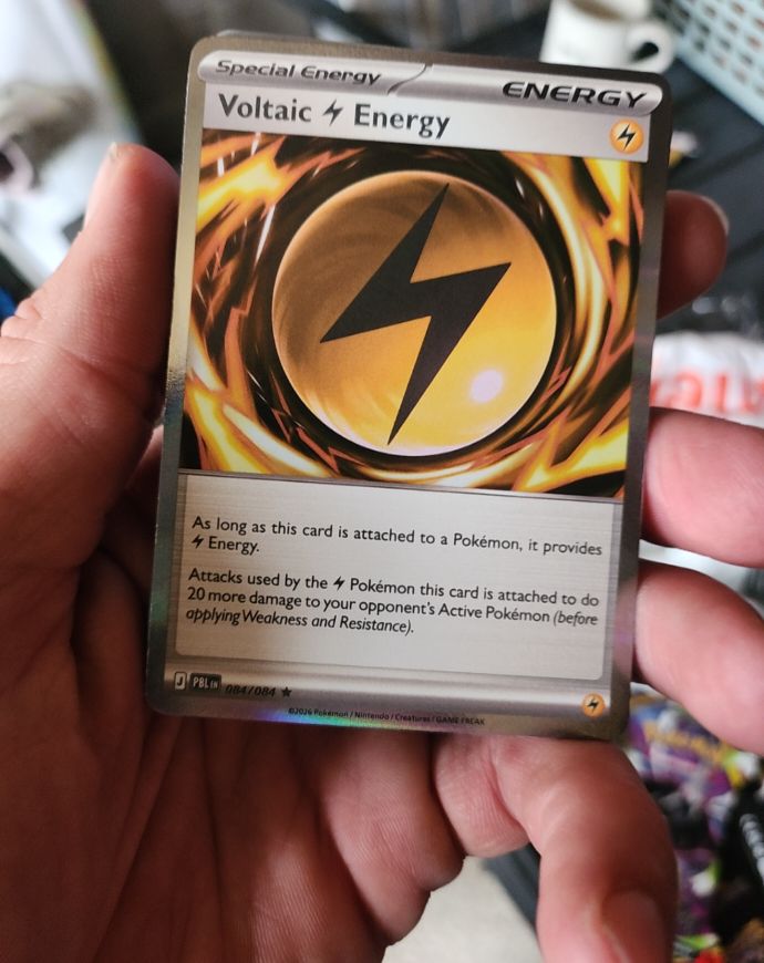 2013 The Pokémon Company Voltaic Energy 084/084 — front
