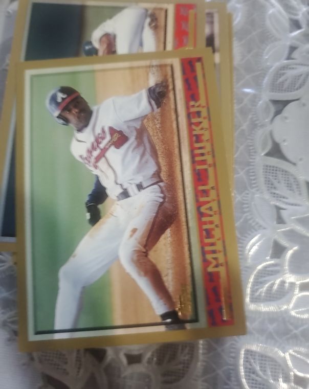 1998 Topps #410 Michael Tucker — front