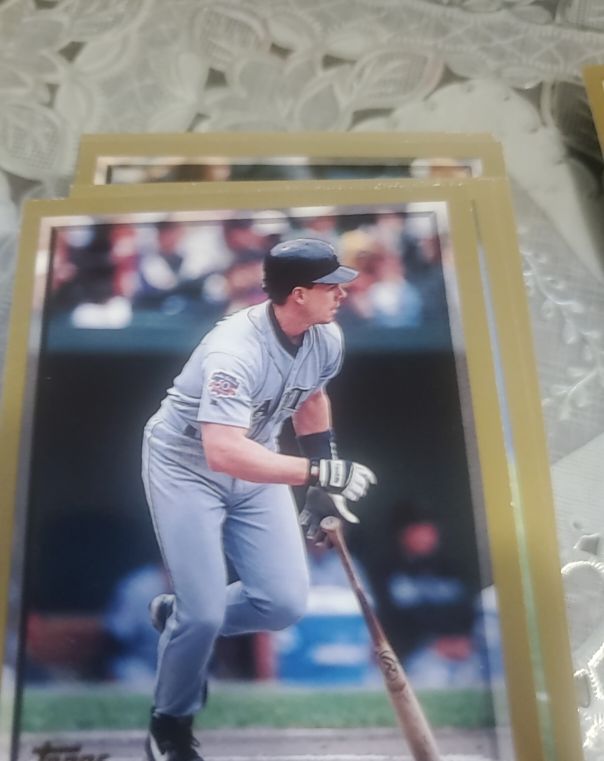 1998 Topps #320 Cal Ripken Jr. — front