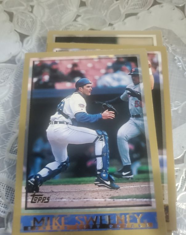 1998 Topps #106 Mike Sweeney — front