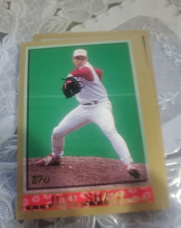 1998 Topps #81 Jeff Shaw — front