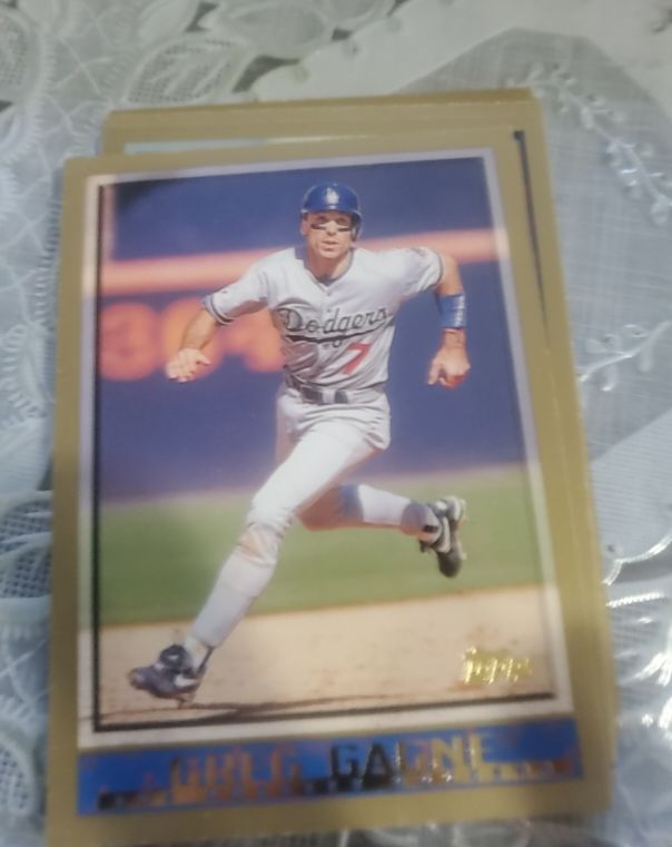 1998 Topps #73 Greg Gagne — front