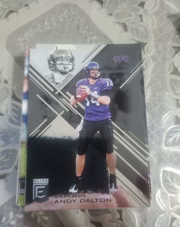 2017 Panini Elite Draft Picks #8 Andy Dalton — front