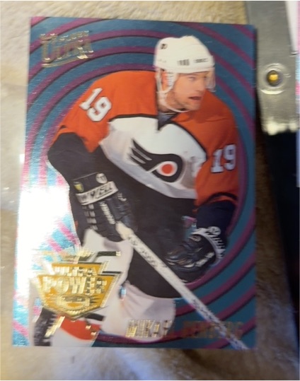 1993-94 Fleer Ultra Wave of the Future #16 Mikael Renberg — front
