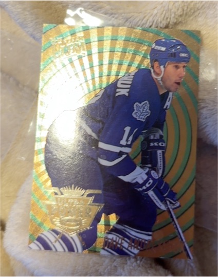 1994-95 Fleer Ultra #1 Dave Andreychuk — front