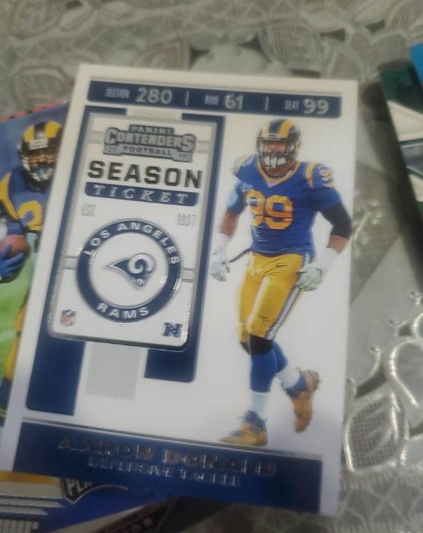 2019 Panini Contenders Season Ticket #98 Aaron Donald — front