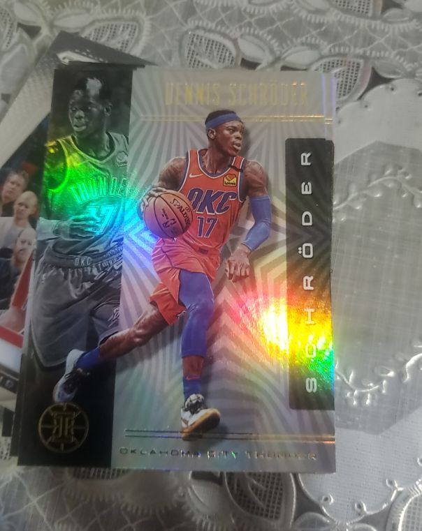 2019-20 Panini Illusions #23 Dennis Schroder — front