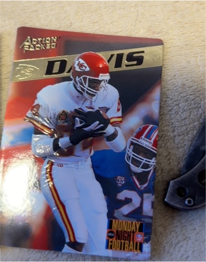 1995 Action Packed #77 Willie Davis — front