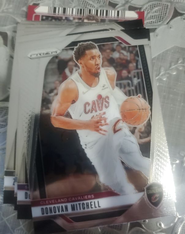 2024-25 Panini Prizm #155 Donovan Mitchell — front