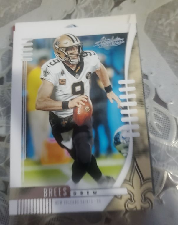 2019 Panini Absolute #76 Drew Brees New Orleans Saints — front