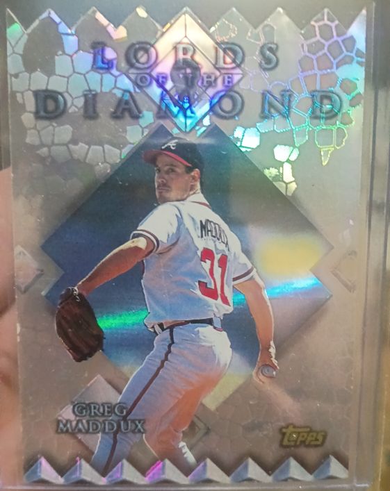 1998 Topps Lords of the Diamond #LD15 Greg Maddux — front