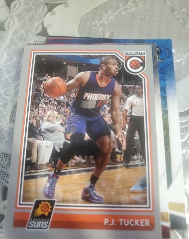 2015-16 Panini Complete #211 P.J. Tucker — front