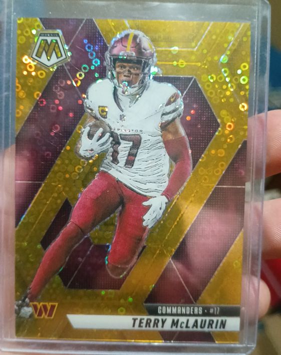 2025 Panini Mosaic #182 Terry McLaurin — front