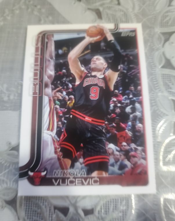 2025-26 Topps #36 Nikola Vucevic — front