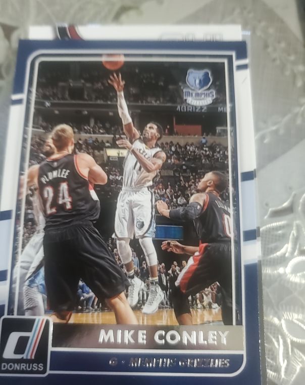2015-16 Donruss #133 Mike Conley — front