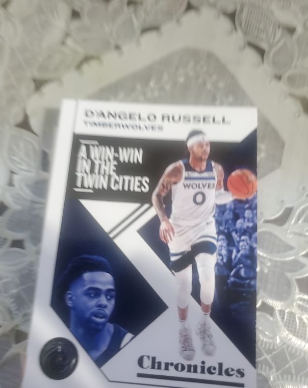2019-20 Panini Chronicles #6 D'Angelo Russell Minnesota Timberwolves — front
