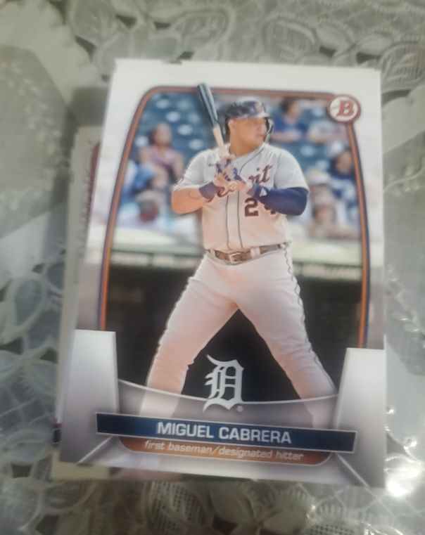 2023 Bowman #27 Miguel Cabrera Detroit Tigers — front