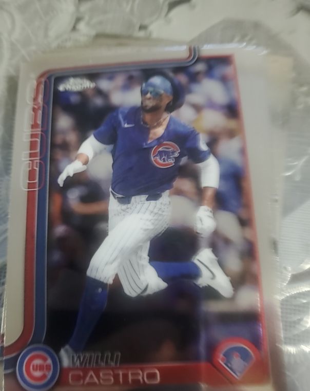 2025 Topps Chrome Update #USC67 Willi Castro — front