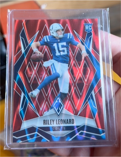 2025 Panini Phoenix #170 Riley Leonard — front