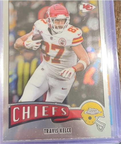 2025 Topps Chrome #1975-17 Travis Kelce 1975 Retro Insert — front