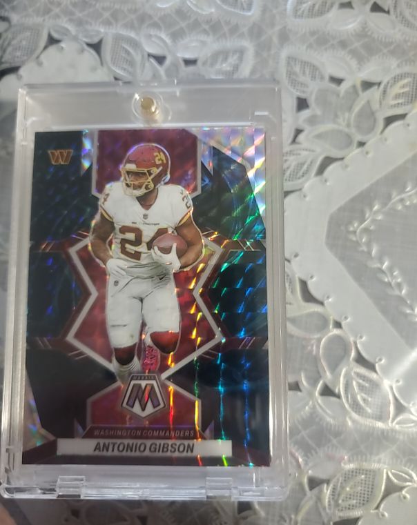2021 Panini Mosaic Antonio Gibson Washington Commanders — front