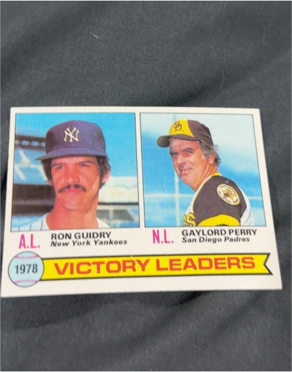 1979 Topps #5 Victory Leaders Ron Guidry / Gaylord Perry — front