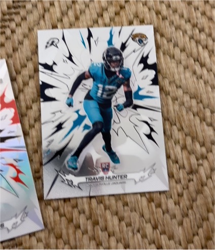 2025 Topps Resurgence #141 Travis Hunter — front