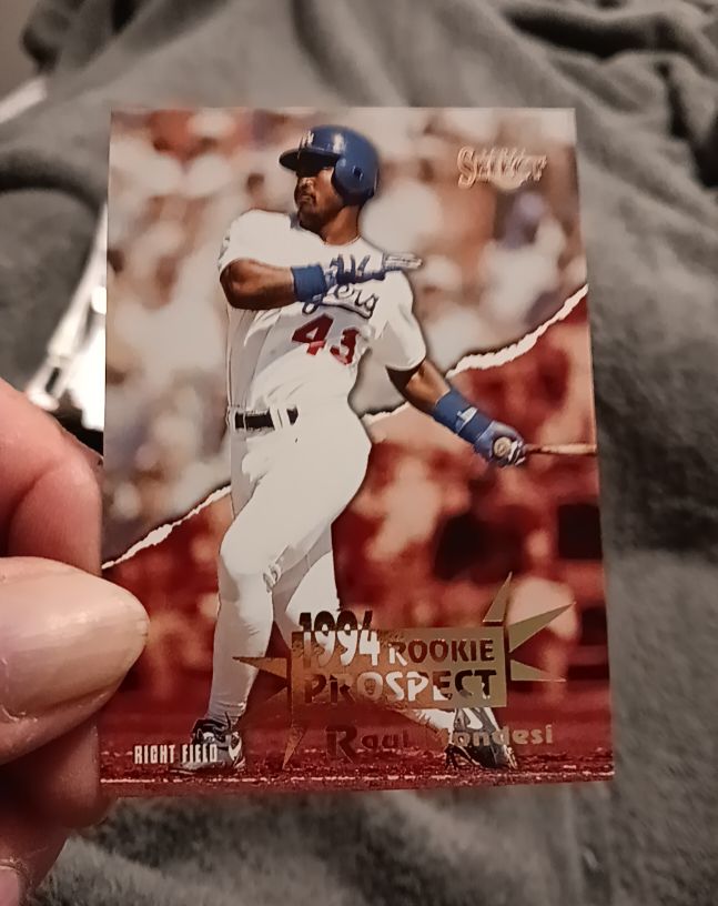 1994 Score Select #183 Raul Mondesi Rookie Prospect — front