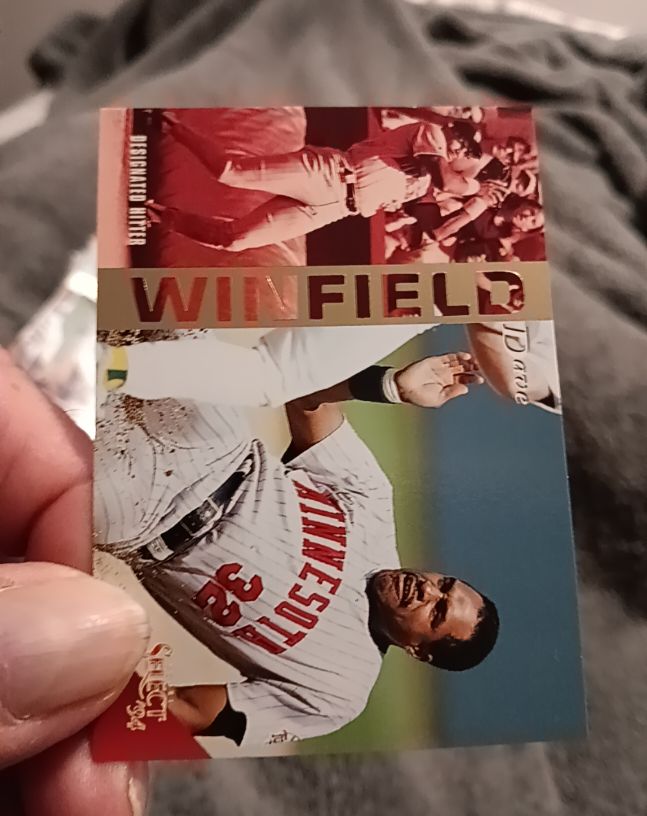 1994 Select #84 Dave Winfield — front