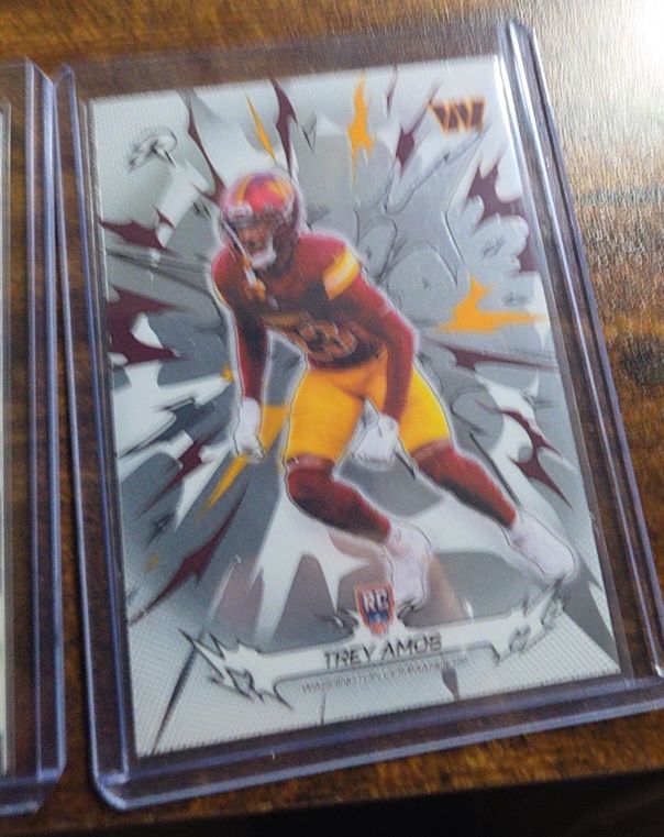 2025 Topps Resurgence #199 Trey Amos — front