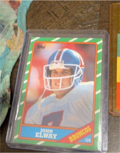 1985 Topps #112 John Elway — front