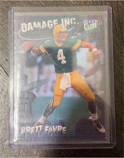 1999 Fleer Ultra #1 Damage Inc Brett Favre — front
