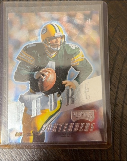 1995 Playoff Contenders #4 Brett Favre — front