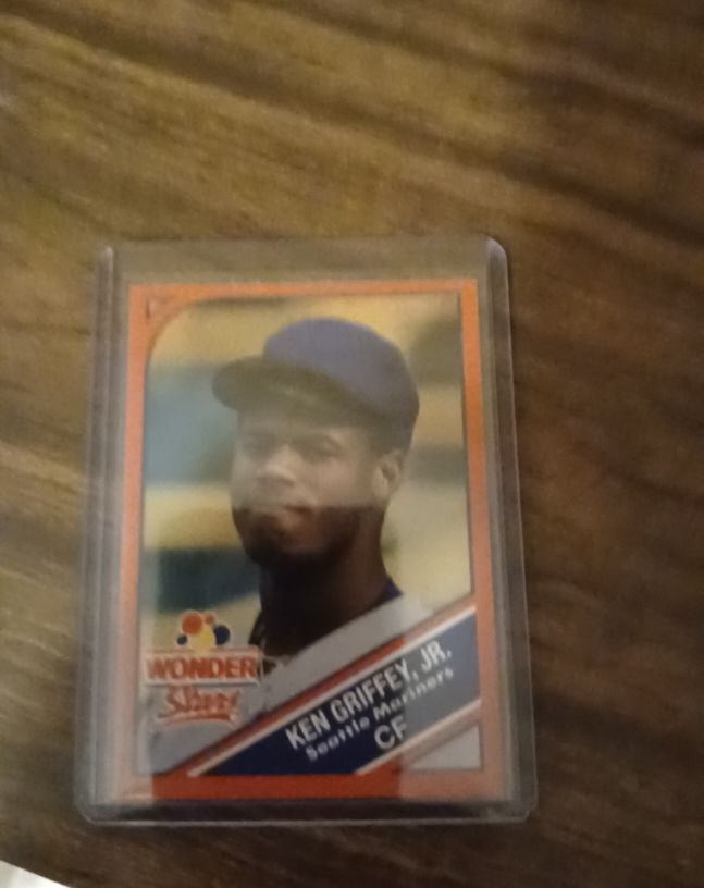 1990 Wonder Bread #11 Ken Griffey Jr. — front