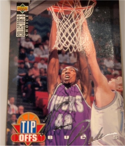 1994-95 Upper Deck Collector's Choice #180 Vin Baker Milwaukee Bucks Tip Offs — front
