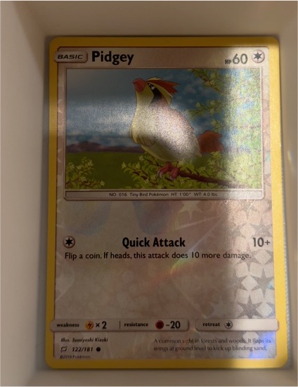 2019 Pokémon Team Up #122 Pidgey — front