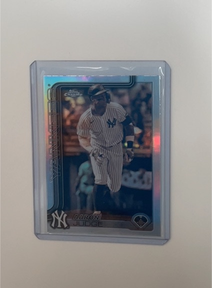 2025 Topps Chrome #99 Aaron Judge — front