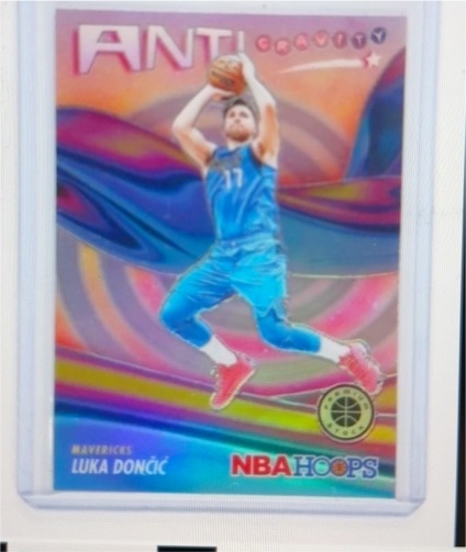 2023-24 Panini NBA Hoops Premium Stock #4 Luka Dončić Anti Gravity — front