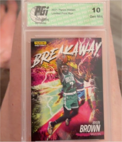 2021 Panini Instant Breakaway #B7 Jaylen Brown Celtics — front
