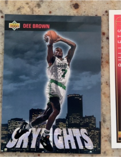 1993-94 Upper Deck #476 Dee Brown Skylights Boston Celtics — front