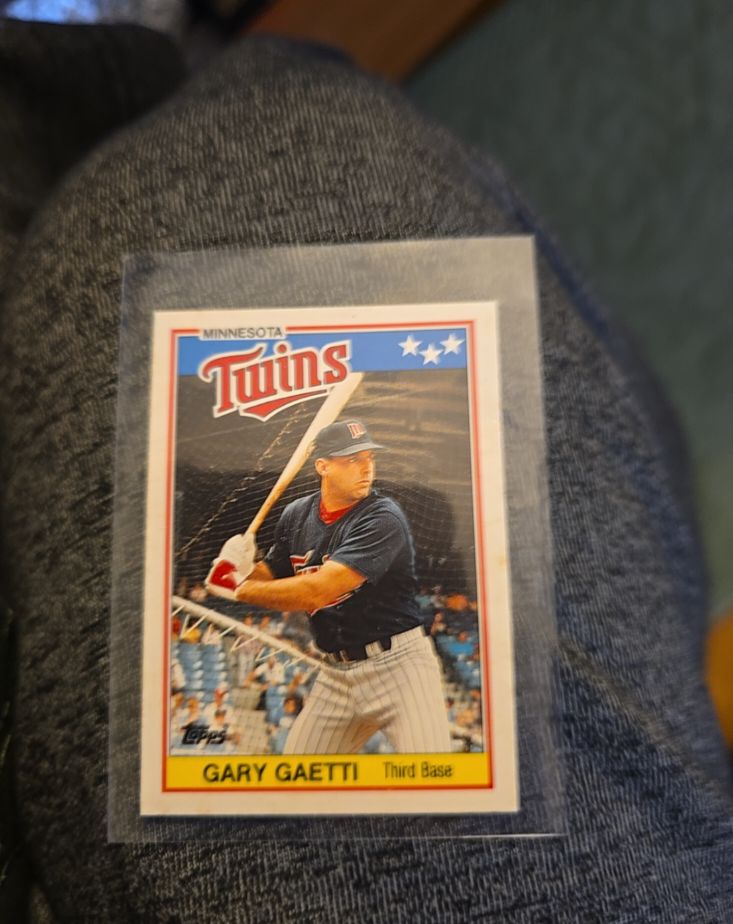 1988 Topps #25 Gary Gaetti — front