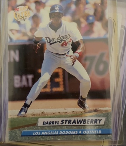 1992 Fleer Ultra #219 Darryl Strawberry — front