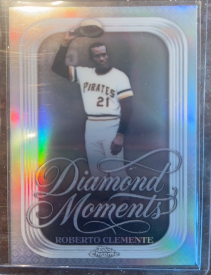 2026 Topps Chrome #DM-12 Roberto Clemente Diamond Moments — front