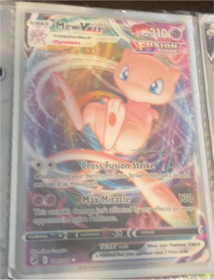 2021 Fusion Strike #114 Mew VMAX — front
