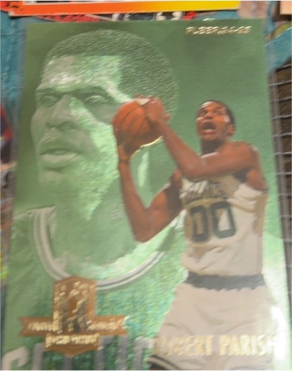 1994-95 Fleer #4 Robert Parish Career Achievement Award — front