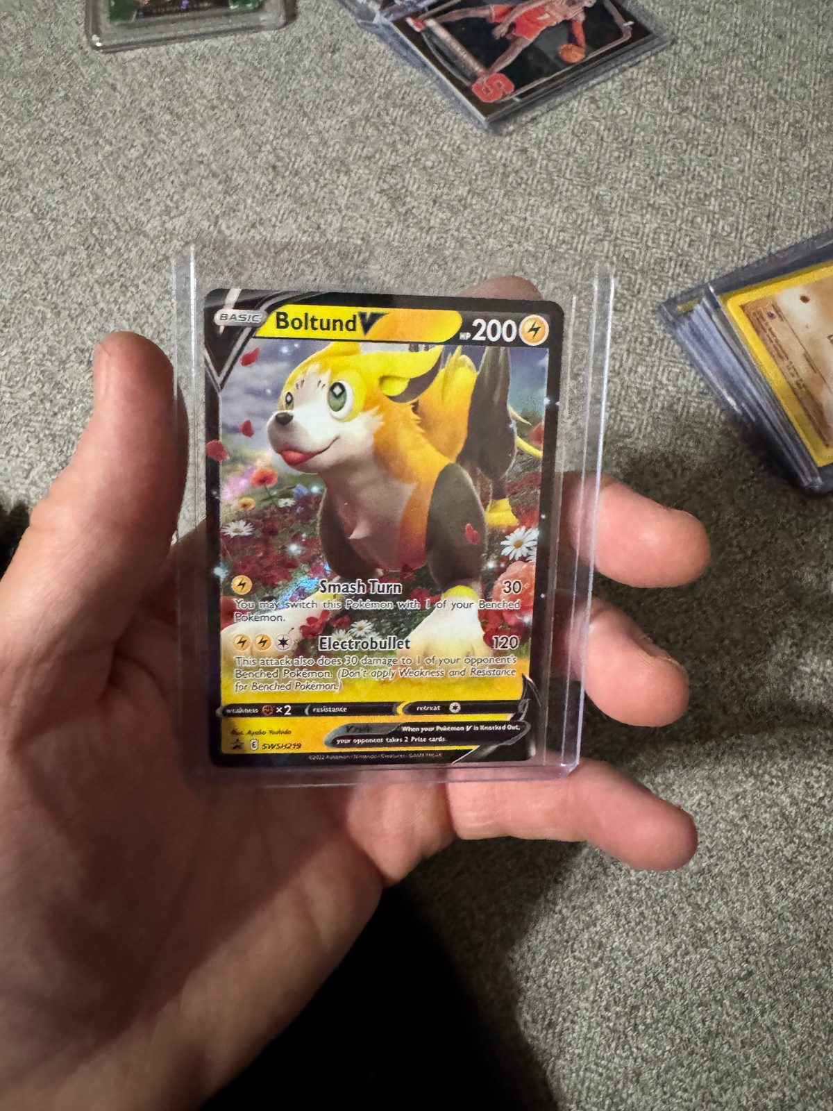 2022 Pokémon SWSH #SWSH219 Boltund V — front