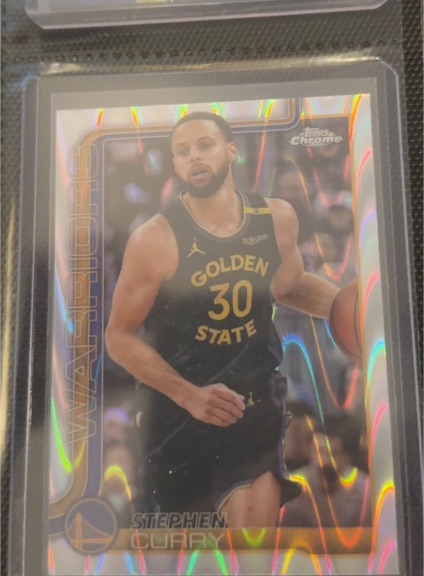 2025 Topps Chrome #201 Stephen Curry — front